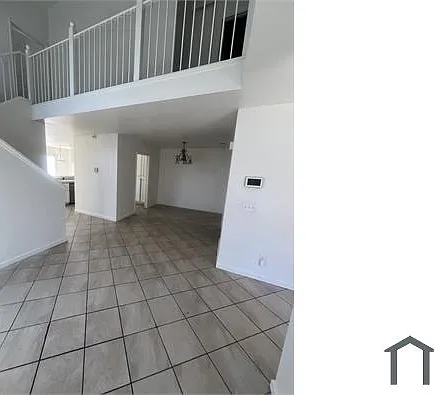7631 Hillhurst Dr