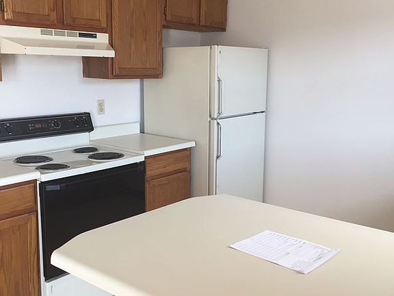2nd image of 209 Keystone Dr APT 10
