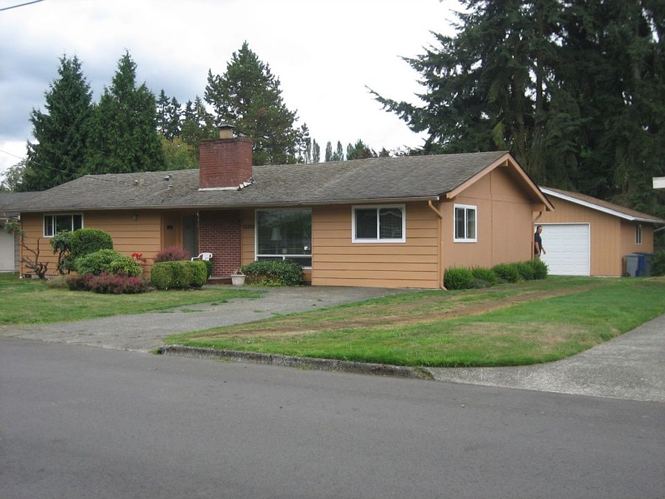 1st image of 16205 SE 9th St