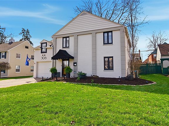 3rd image of 306 East Dr