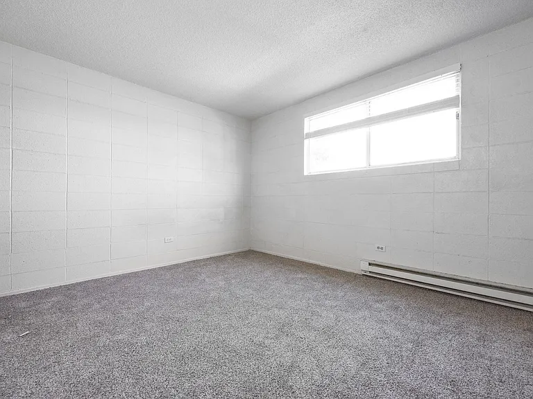 Raymond Apartments — Photo 7