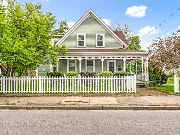 57 Spring St, Pawtucket, RI 02860