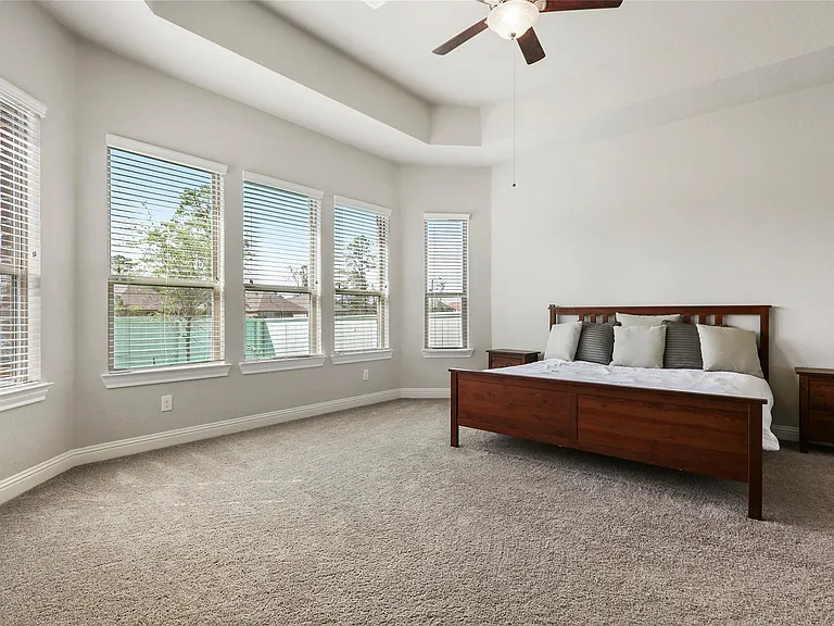 50 Wyatt Oaks Dr — Photo 21