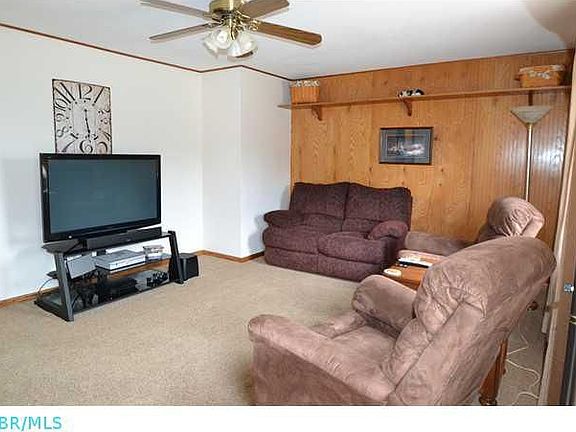 4th image of 12070 Laurel Hill Rd