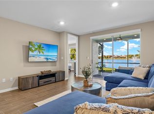 14644 Edgewater Cir, Naples, FL 34114