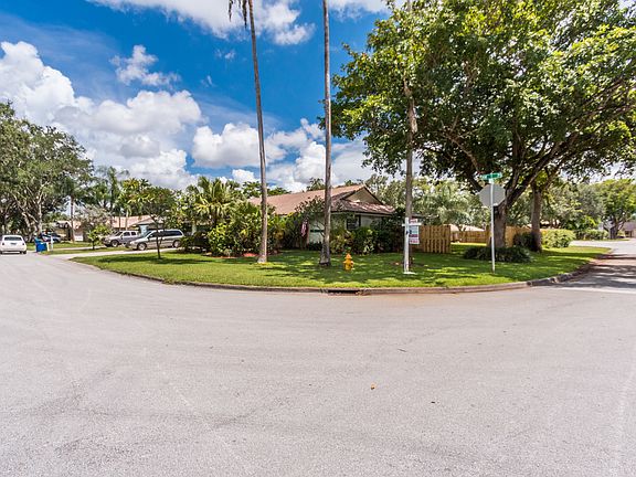 2nd image of 11268 NW 1st Pl