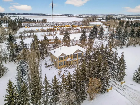 26028 Meadowview Dr, Sturgeon County, AB T8T 0L8