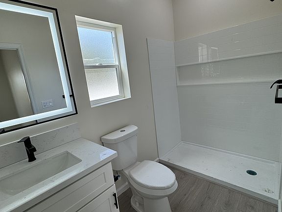 5th image of 1132 Alpine Ave #3