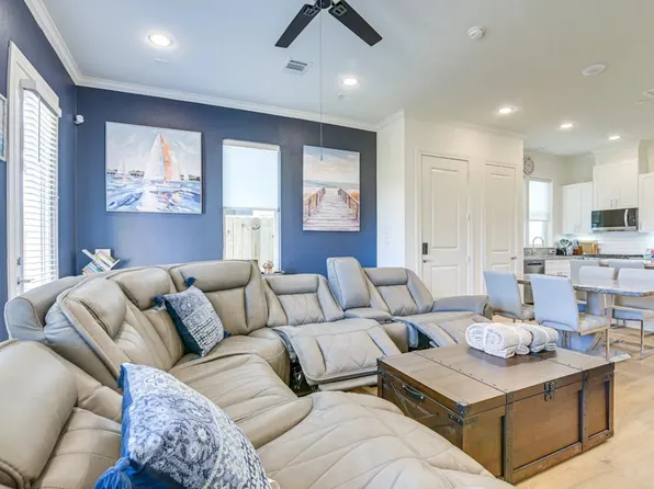 (undisclosed Address), Houston, TX 77033