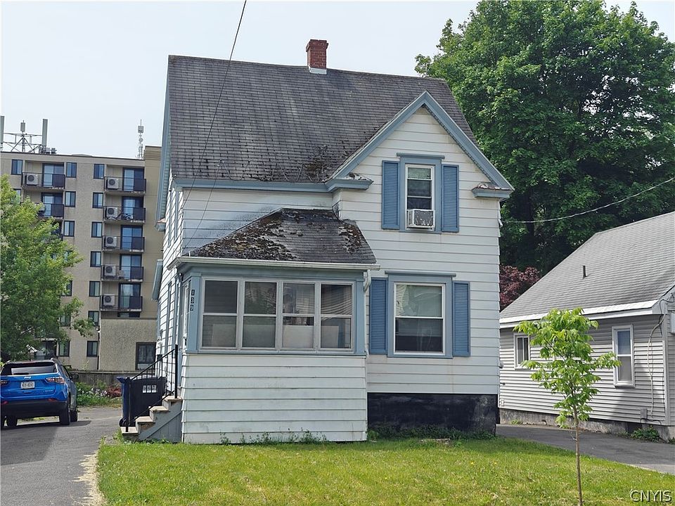 1st image of 139 Seeley Ave