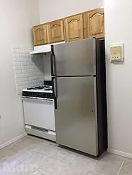 Rented by Mdrn Residential