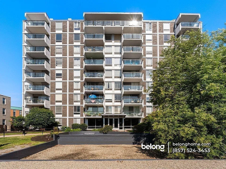 60 Babcock St #54
