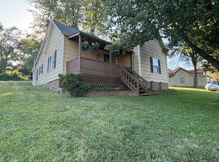 303 Rombauer Ave, Novinger, MO 63559