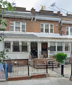 5148 Simonson St, Elmhurst, NY, 11373