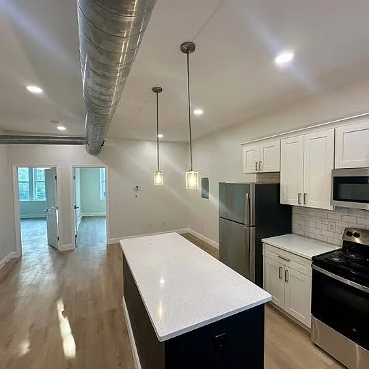 4631 Montgomery Rd — Photo 9