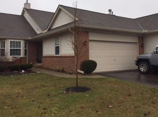 10333 Champions Cir, Grand Blanc, MI 48439