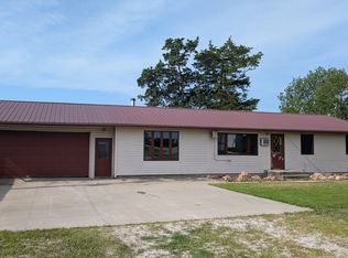 25146 Nature Rd, Leon, IA 50144