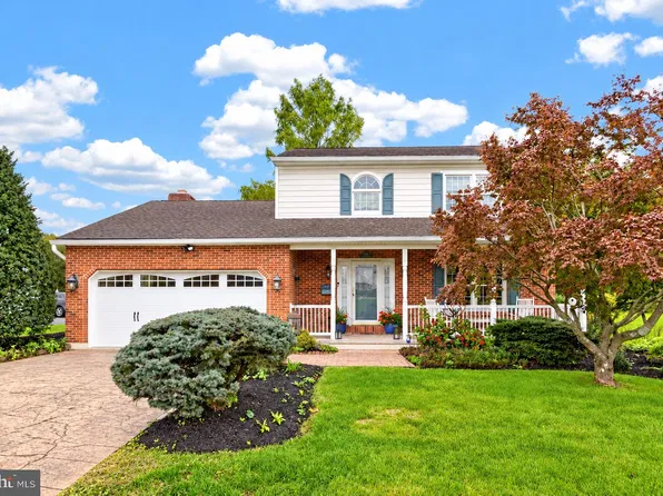 110 Lloyd Ave, Downingtown, PA 19335