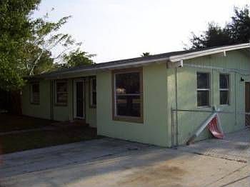 1st image of 807 Egan Dr