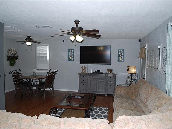 5th image of 505 NW Lorna St