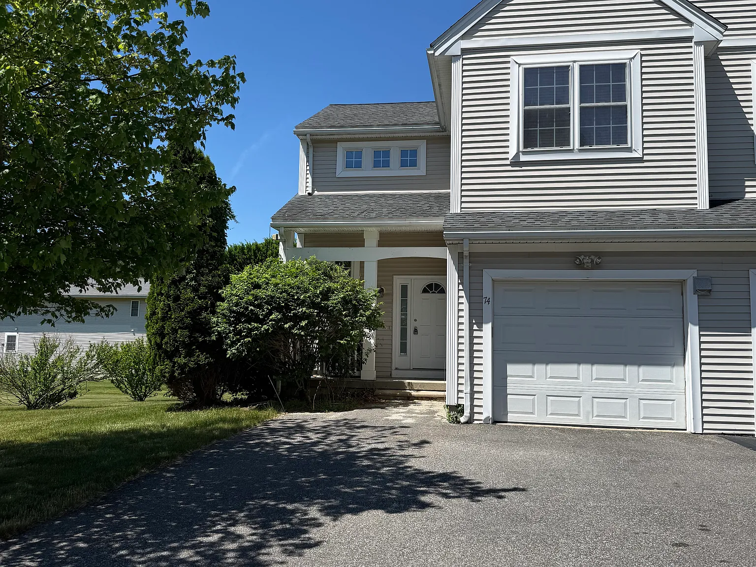2 bed, 3.5 bath, 2424 sqft, $3,400 — Photo 1