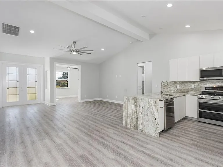 2601 Diplomat Pkwy W — Photo 6