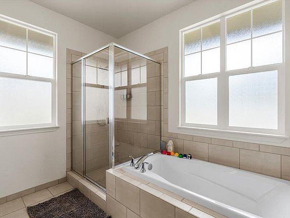5th image of 307 Puaehu St Lot 18