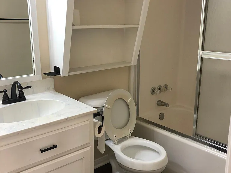 1604 Bagby Ave #A — Photo 11