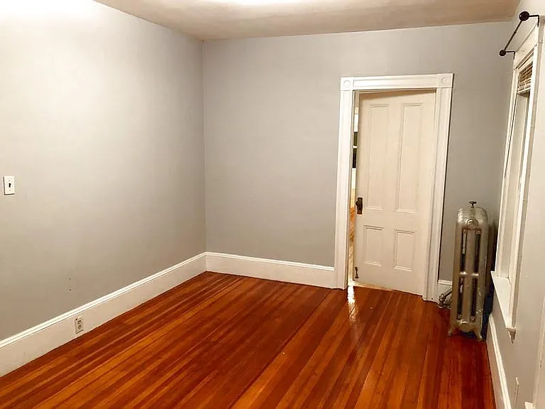 44 Glenwood Rd #2A — Photo 6