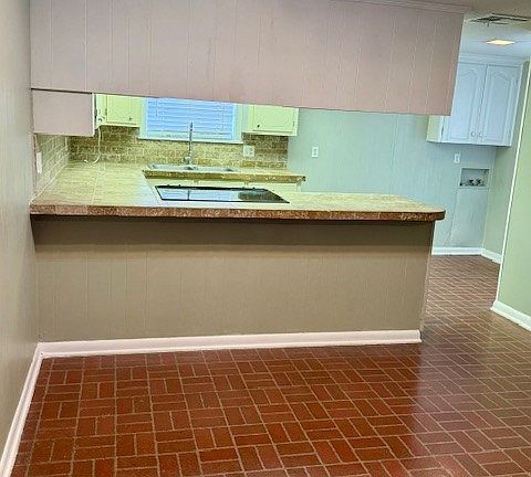 2nd image of 4737 Ponderosa St