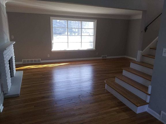 3rd image of 4733 Monticello Blvd