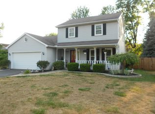 8827 Tanglewood Rd, Temperance, MI 48182