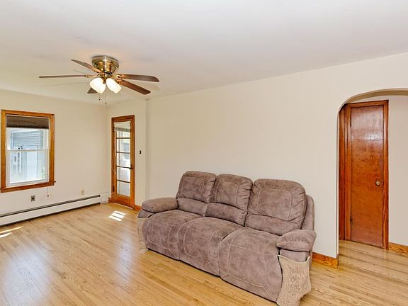 5th image of 31 Washington Ave
