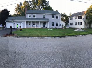 8 Tempo Dr, Nashua, NH 03062