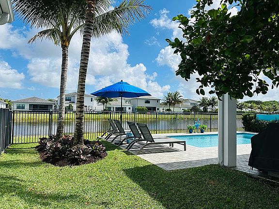 4th image of 8537 Apple Falls Ln