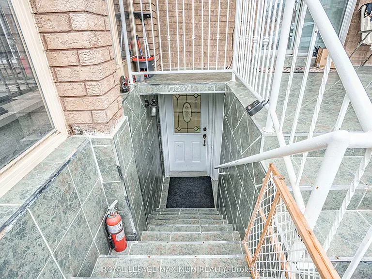 641 Caledonia Rd #BASEMENT — Photo 7