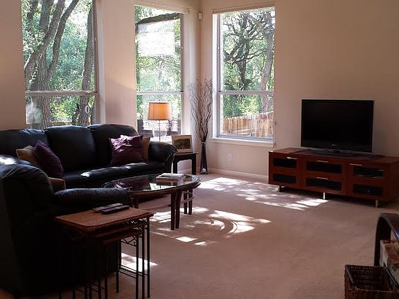 3rd image of 2529 Melville Ln