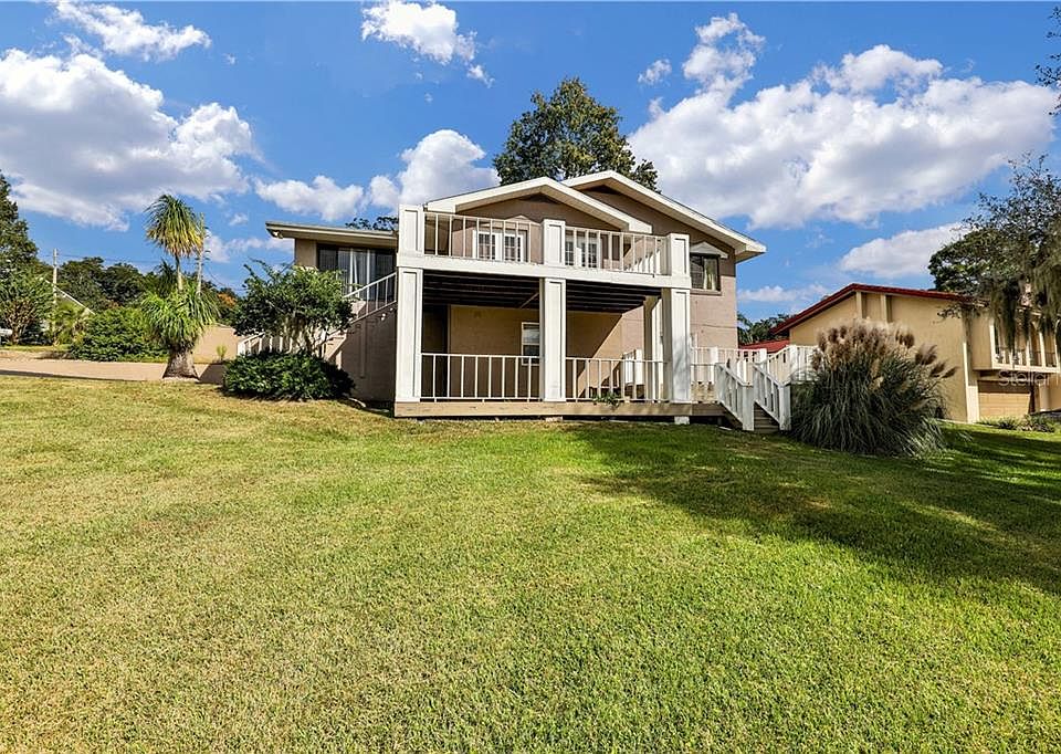 1st image of 2209 E Crooked Lake Dr