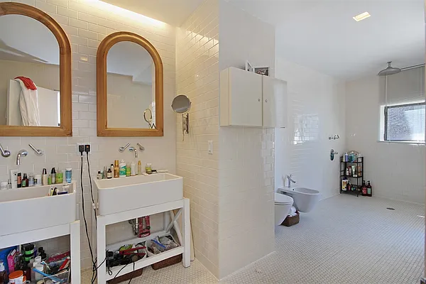 Rented by Corcoran | media 23