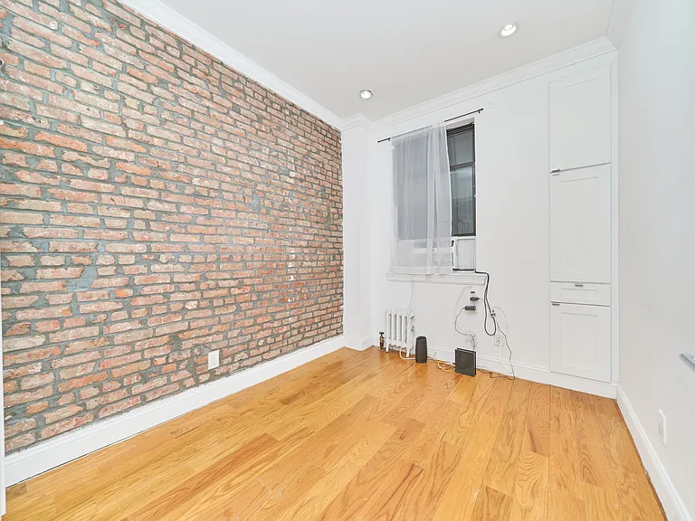319 E 78th St #2A — Photo 8