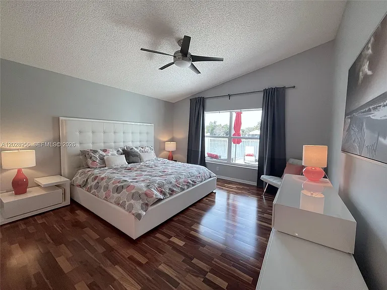 4923 SW 33rd Way — Photo 12