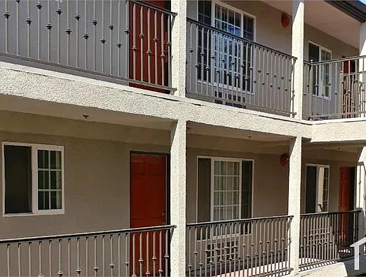 1 bed, 650 sqft, $2,300 — Photo 2