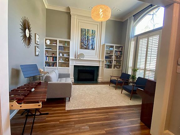 2nd image of 2305 Forest Hills Ct
