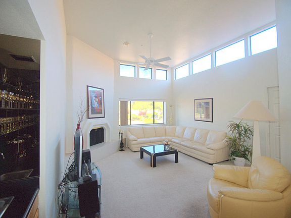 2nd image of 10555 E Saddlehorn Dr