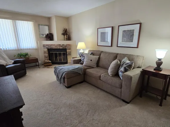 4300 Trenton Ln N APT 123, Plymouth, MN 55442