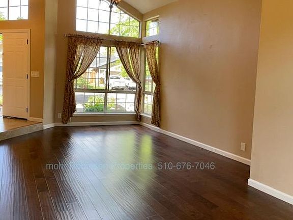 5th image of 9456 Wellington Cir