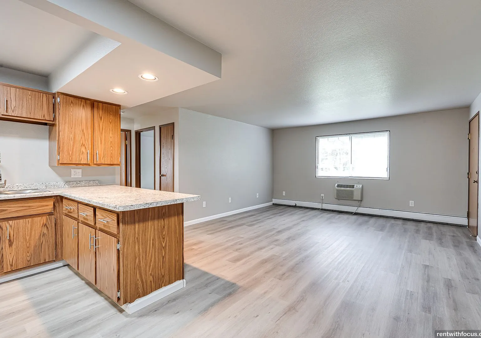 Nova Apartments — Photo 4