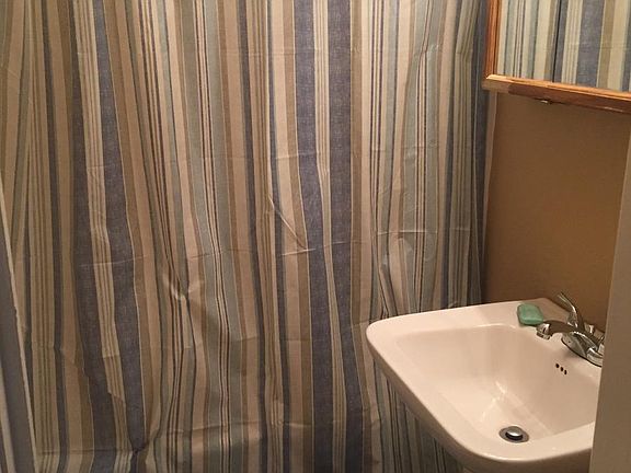 4th image of 1251 Olive St