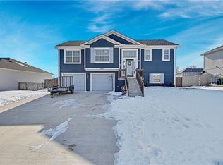 20163 W 220th Ter, Spring Hill, KS 66083