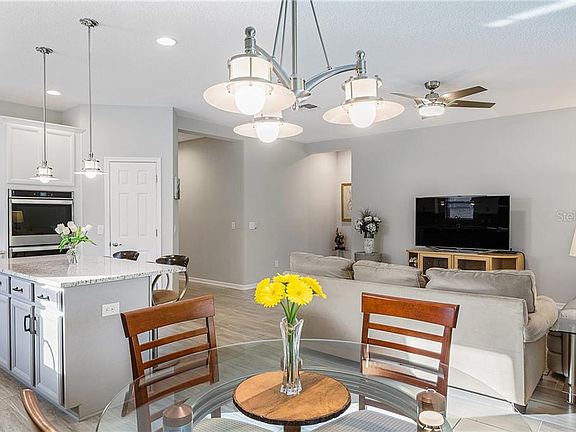 5th image of 3376 Sagebrush St